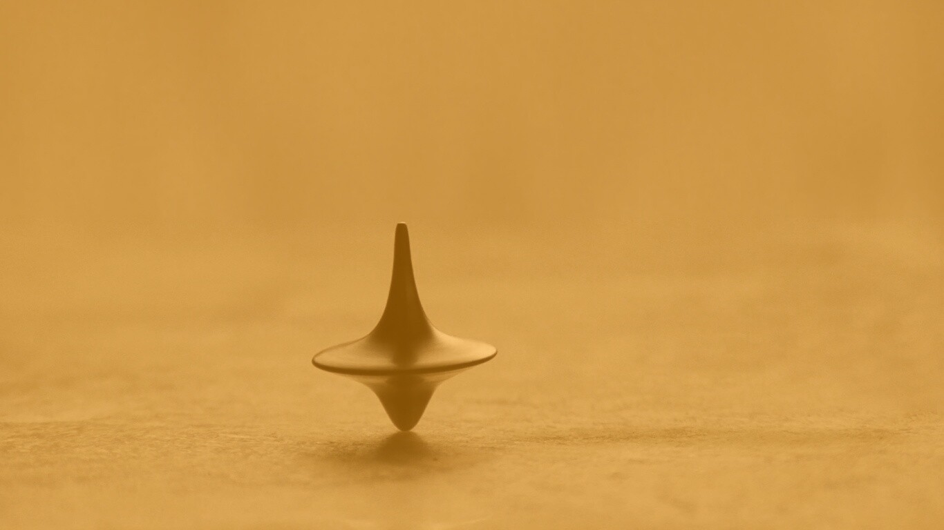 Волчок обои