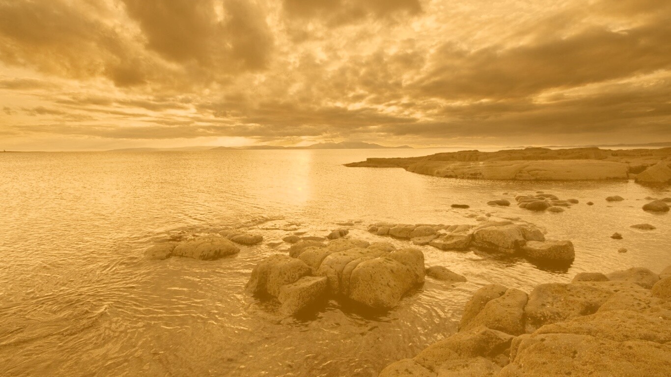 Красивый вид на вечернее море обои