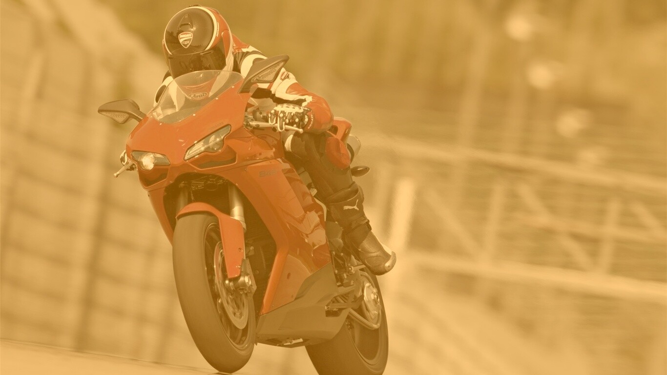 Мотоциклист на Дукати 848 обои