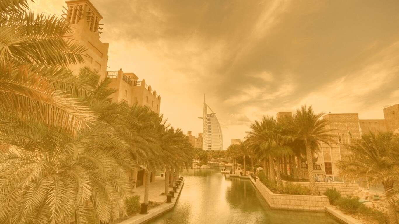 Вид на гостиницу Бурдж Аль Араб в Дубае обои