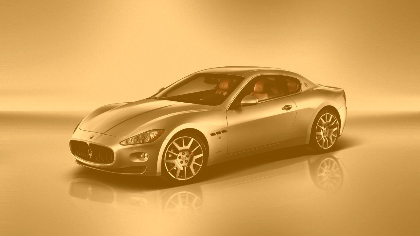 Грандтуризмо на белом фоне обои