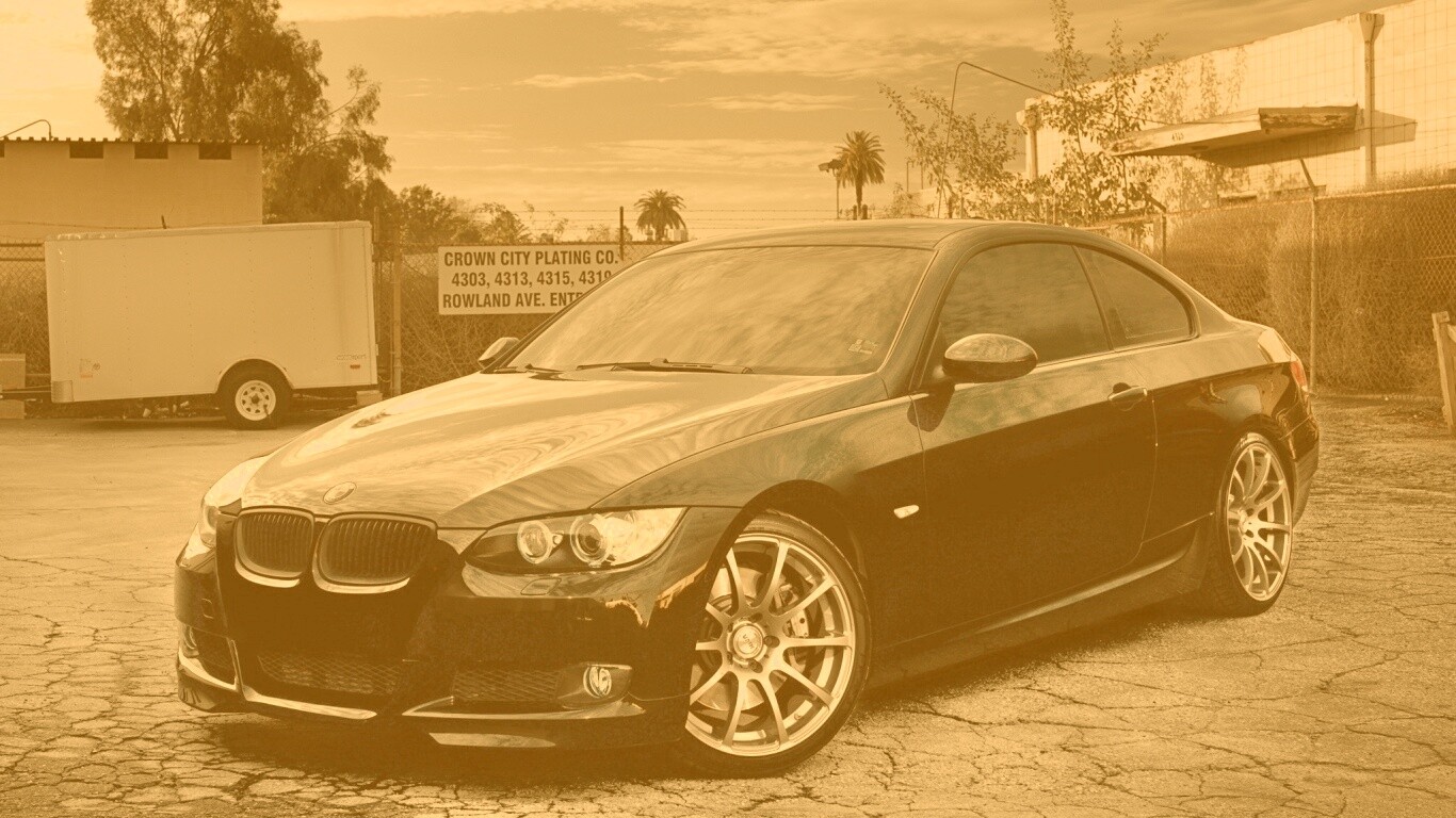 Чёрный БМВ обои