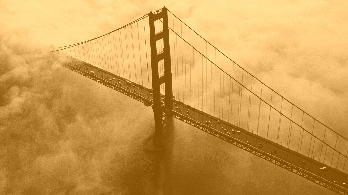 Мост Золотые ворота утопает в тумане обои