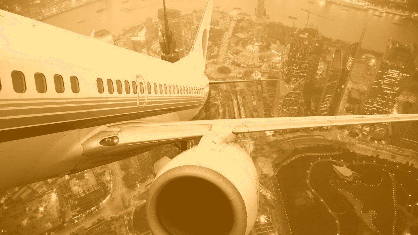 Взлет над городом обои