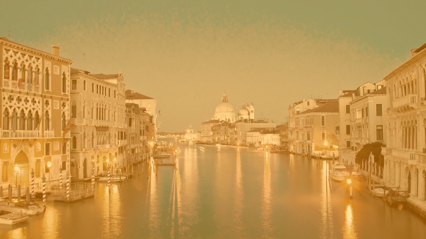 Канал в Венеции обои