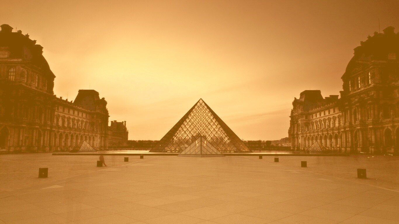 Лувр обои