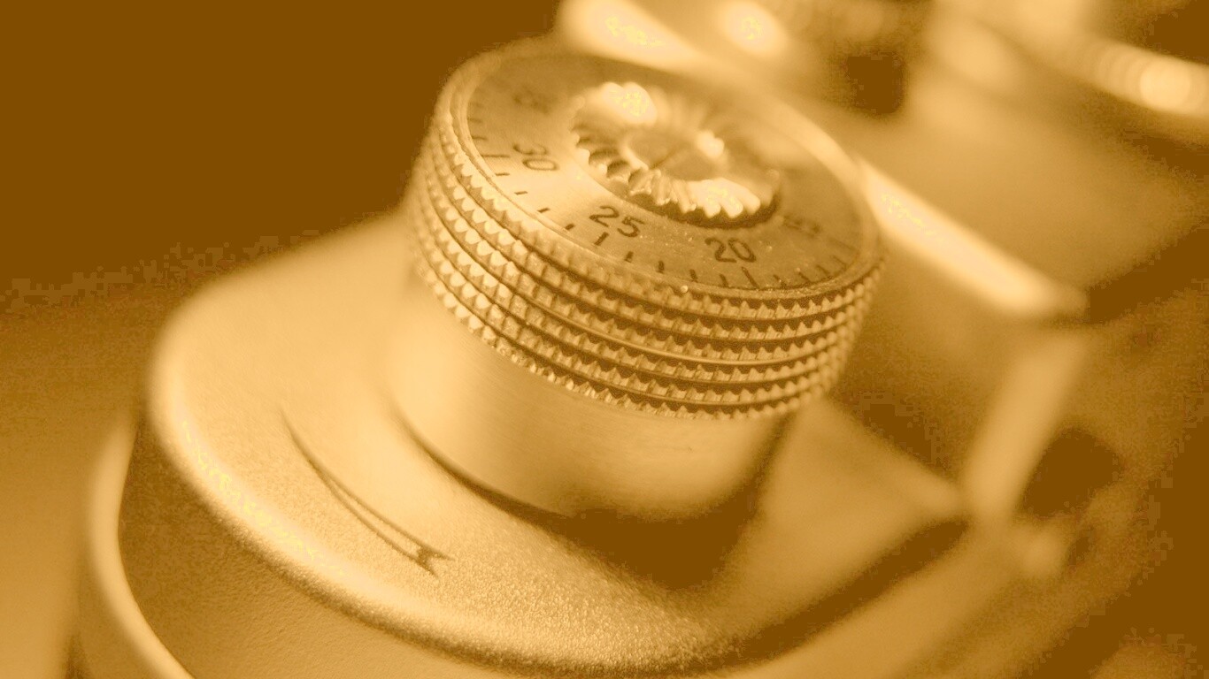 Макро фото переключателя на фотоаппарате обои