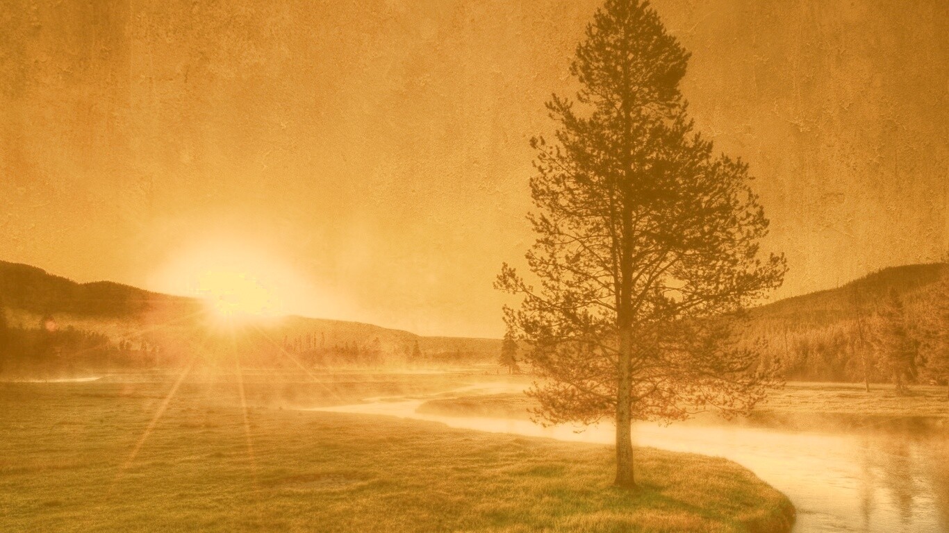 Закат за речкой обои