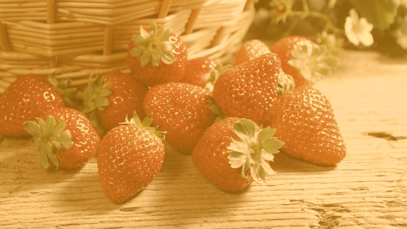 Клубничка обои