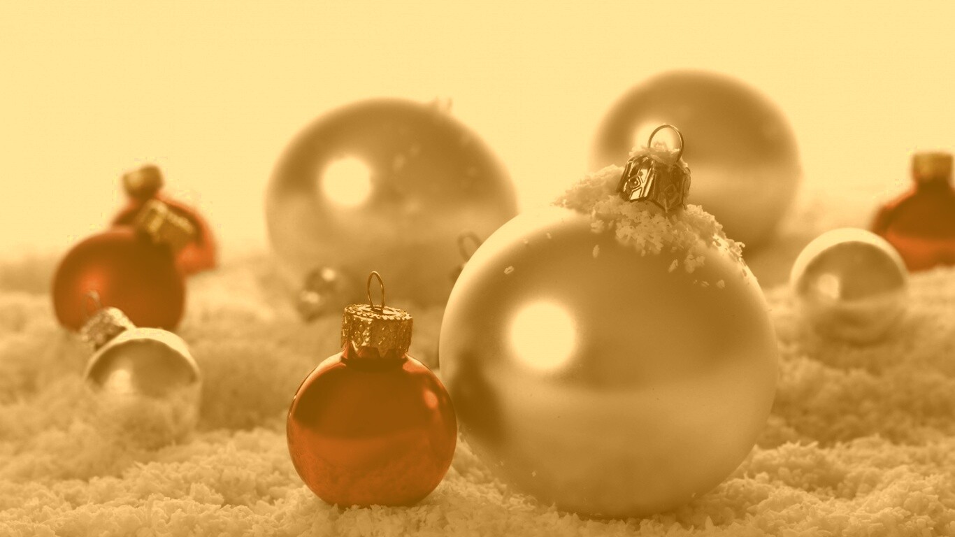 Красно-белые игрушки  обои