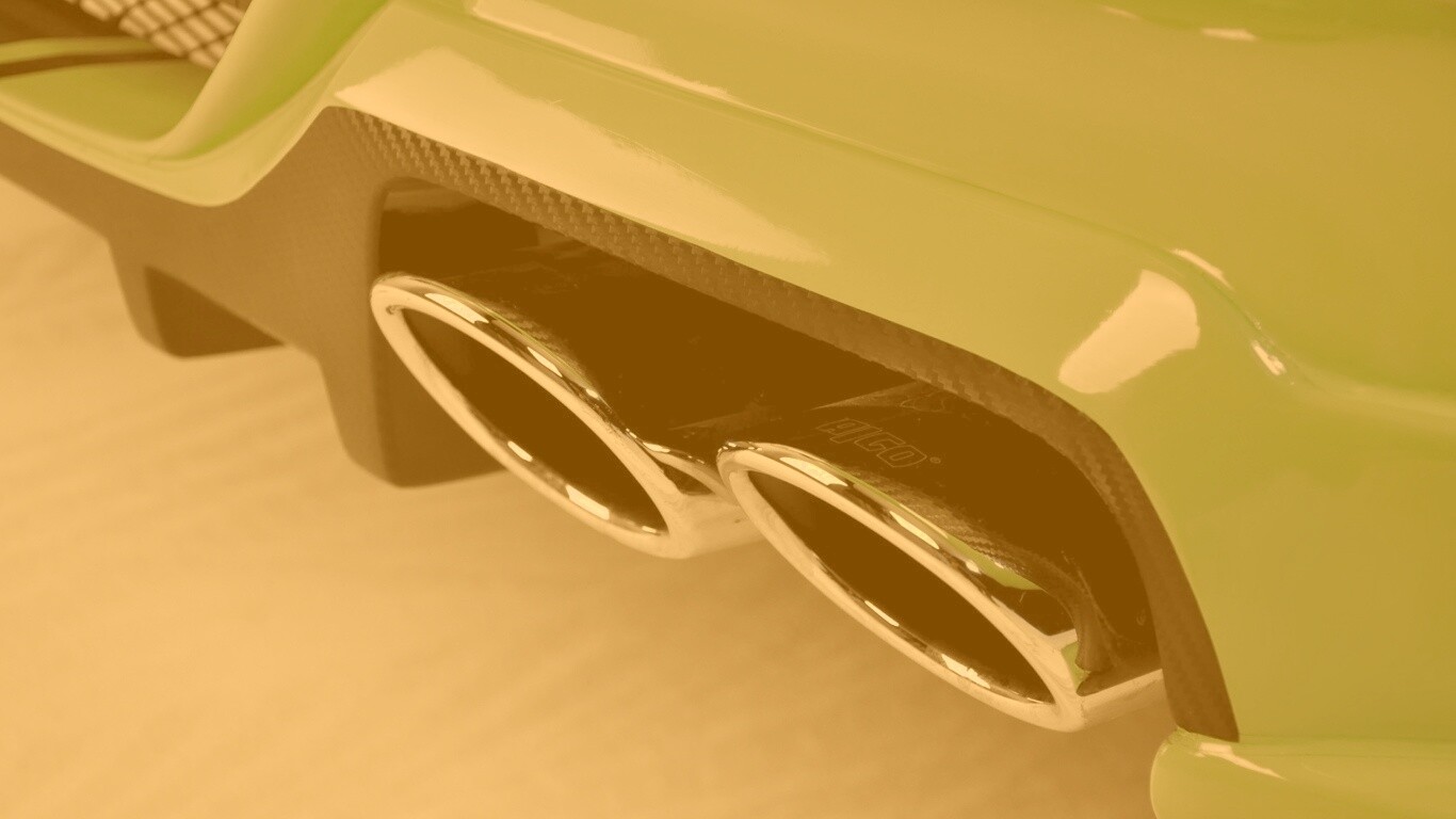 Выхлопная труда обои