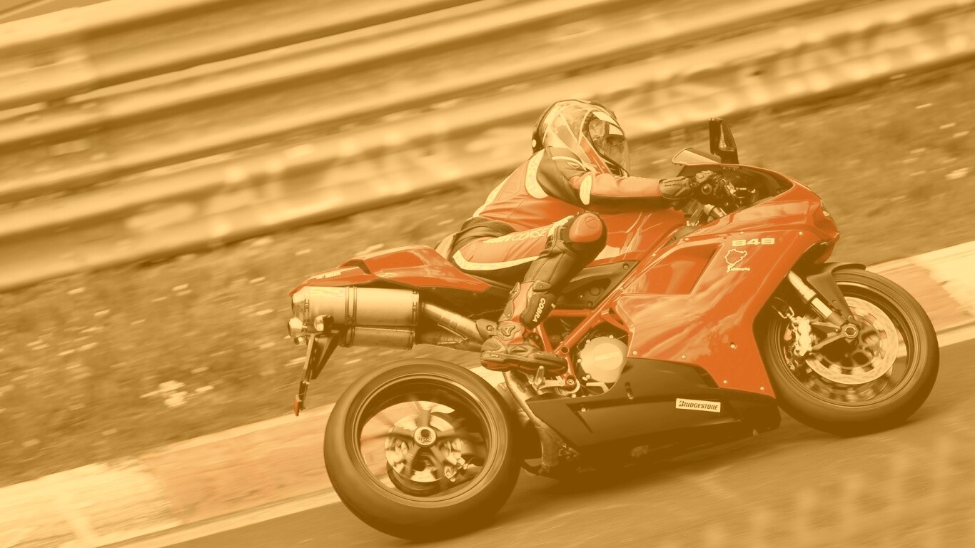 Красный мотоцикл обои