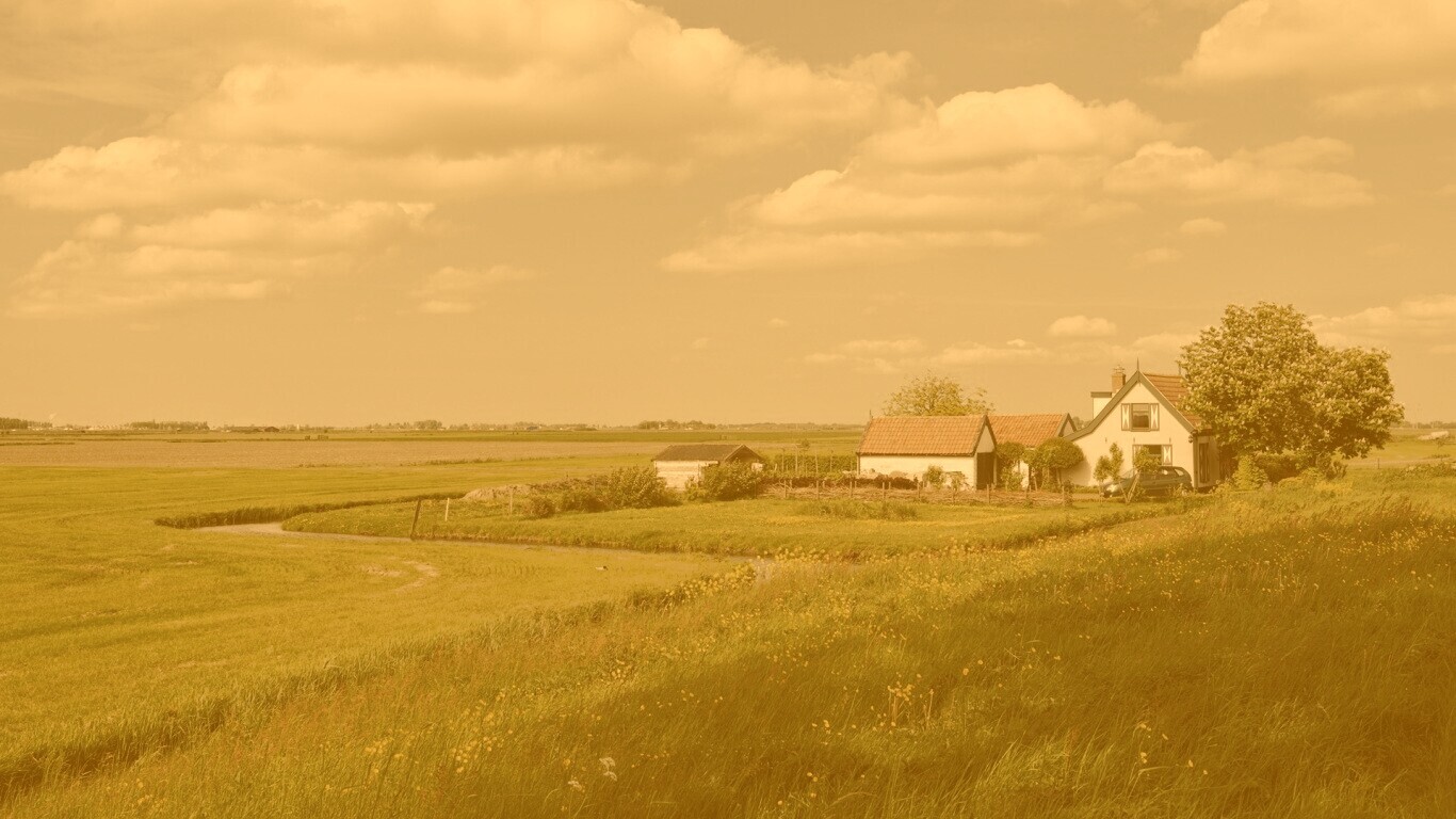 дом на лугу обои