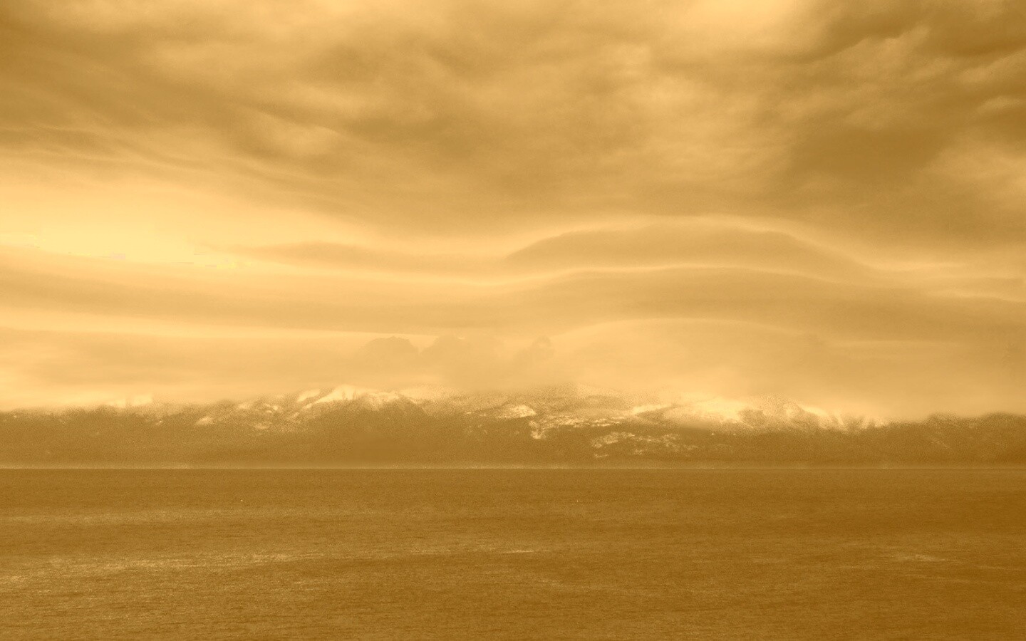 Горное побережье обои