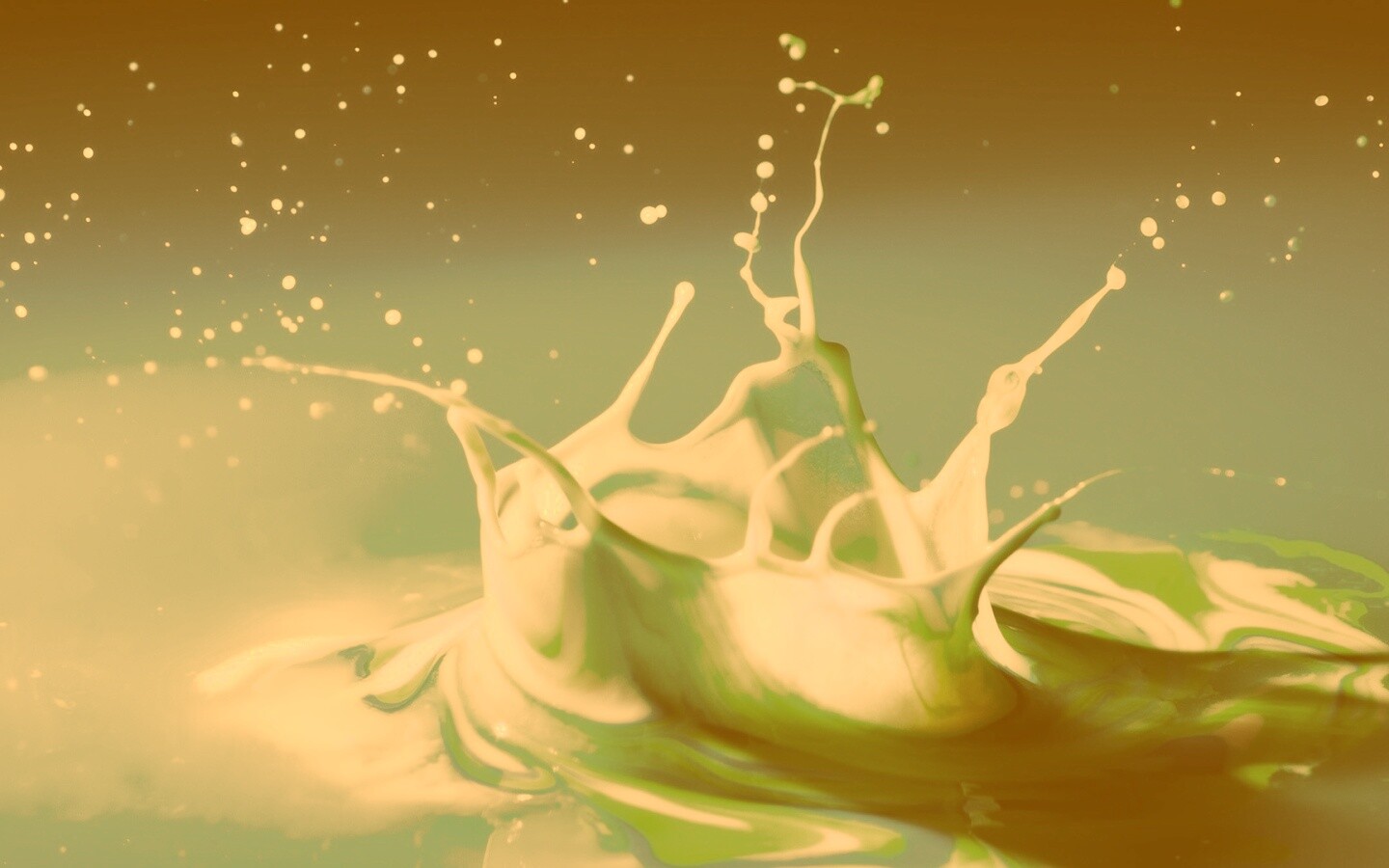 Брызги зеленой краски обои