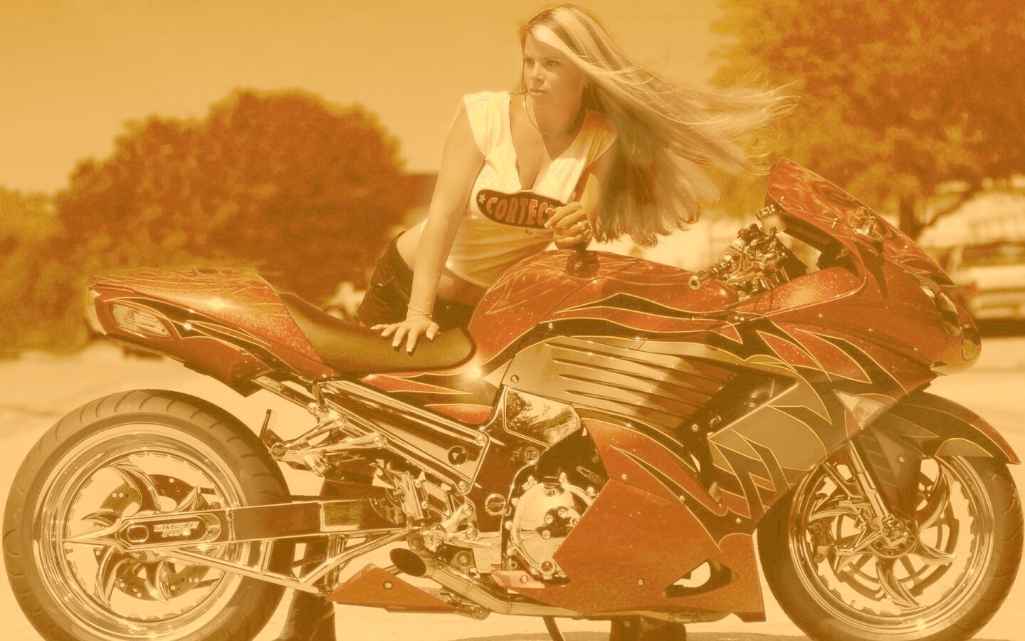 Девушка и байк обои
