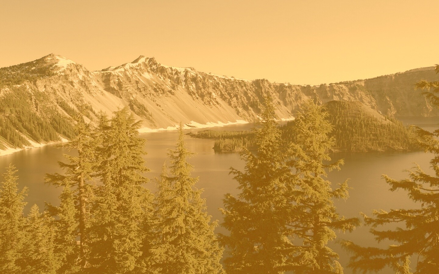 Озеро в кратере обои