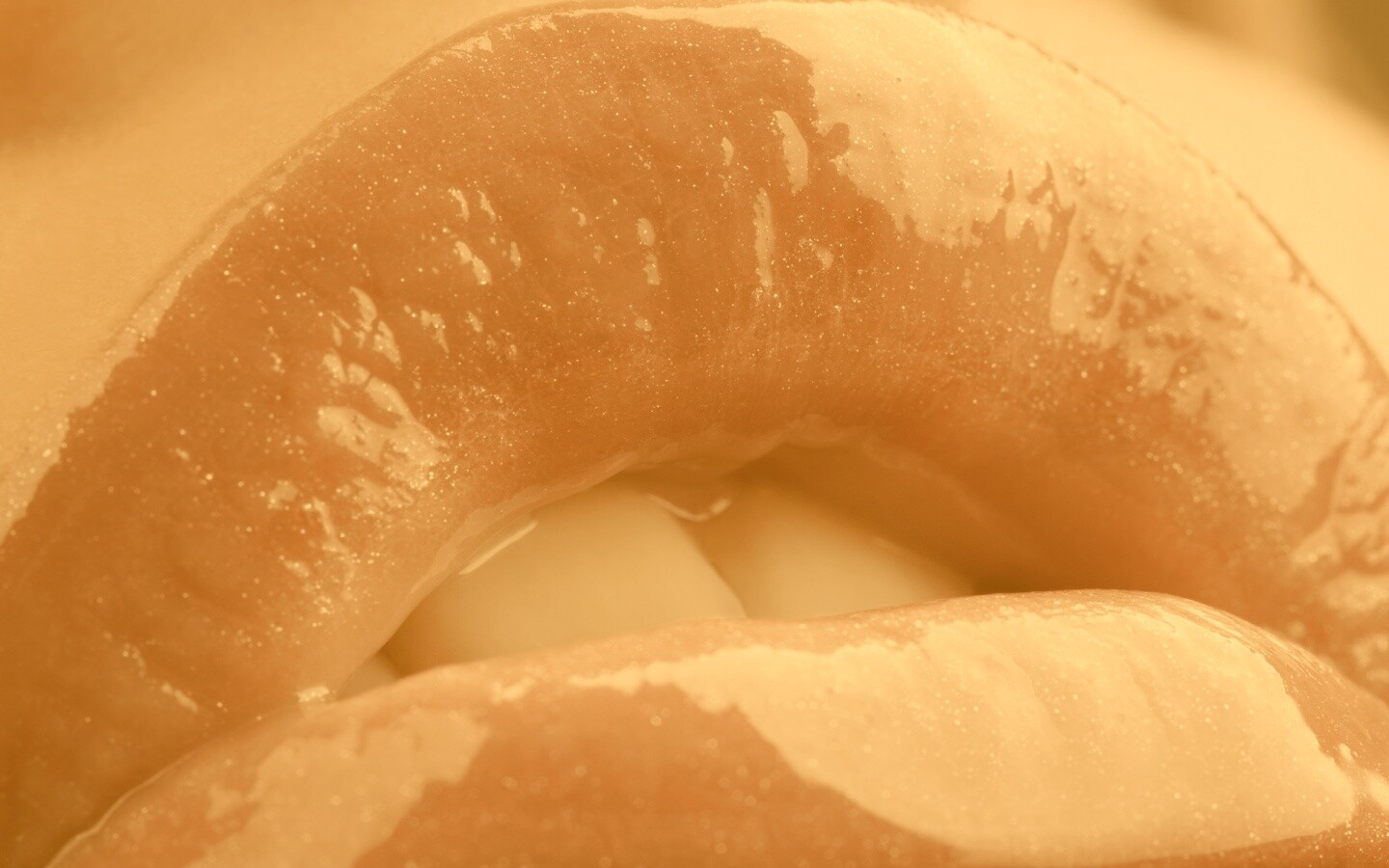 Губы с блеском обои