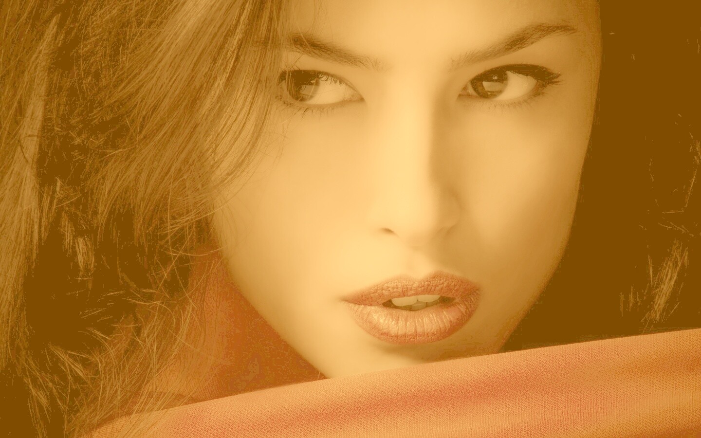 Женский взгляд обои