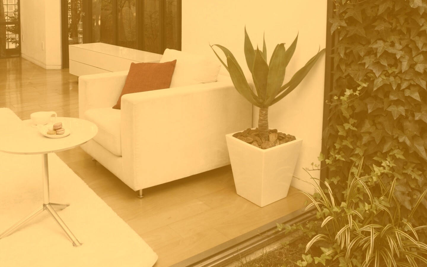 Белое кресло обои