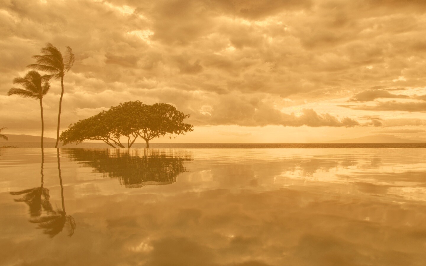 Восход над озером обои