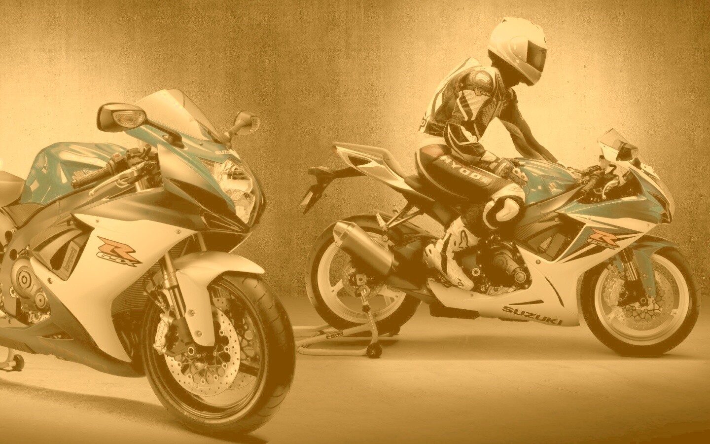 Suzuki и мотоциклист обои