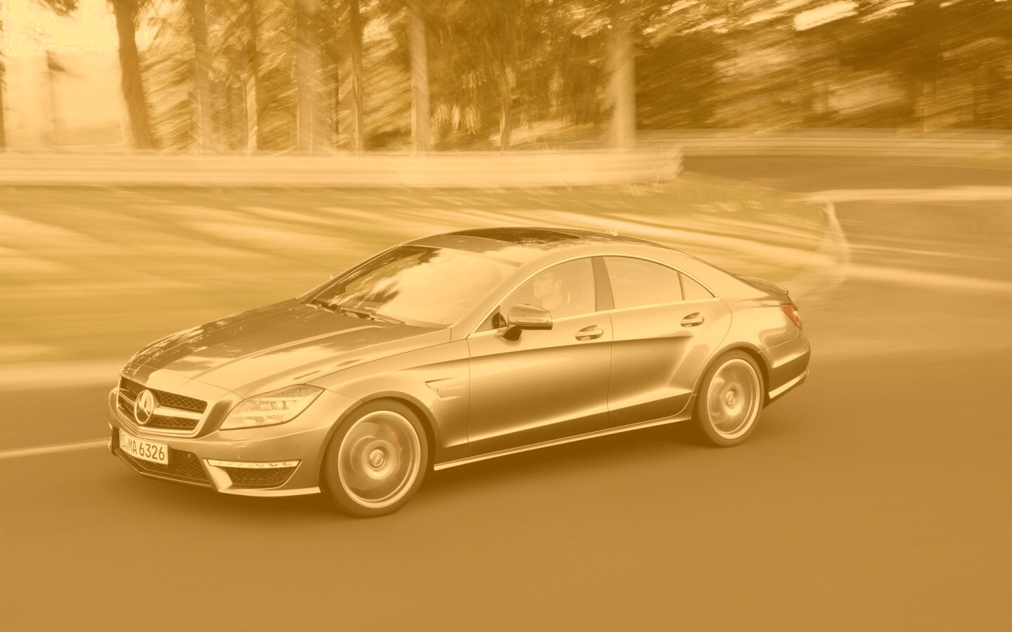 Мерседес в движении обои