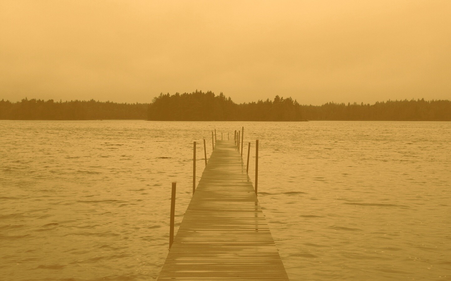 Причал на озере обои