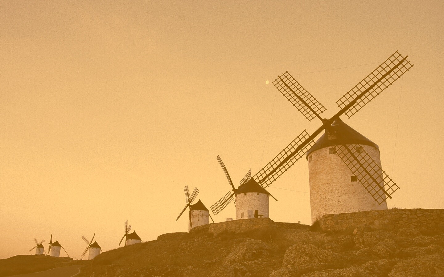 Пейзаж из ветряных мельниц обои