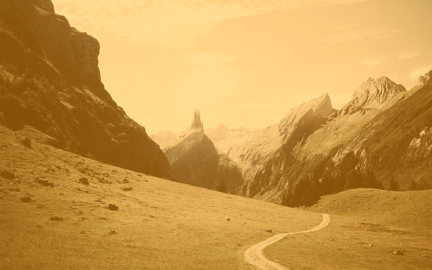 Храм в горах обои