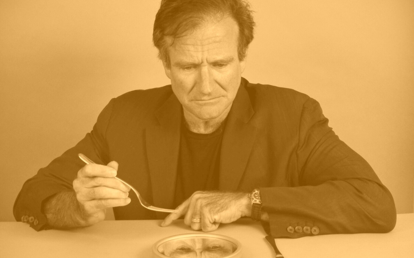 Робин Уильямс перед зеркалом обои