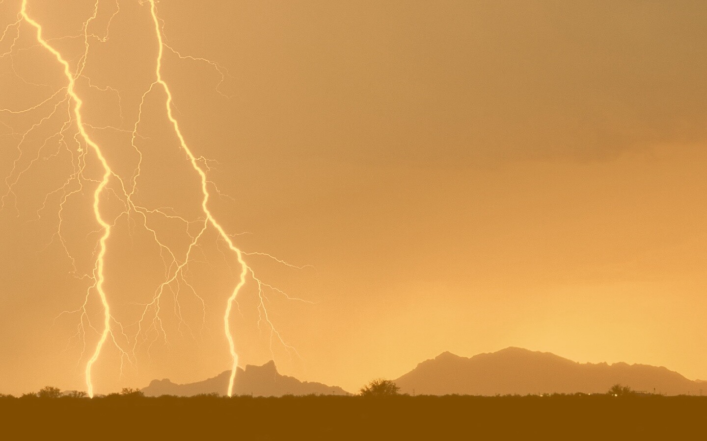 Двойная молния обои