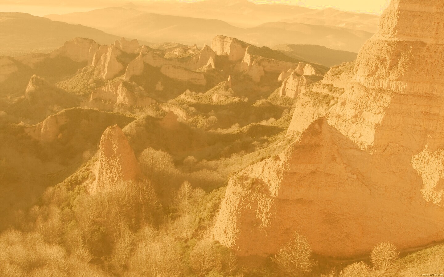 Скалы на рассвете обои