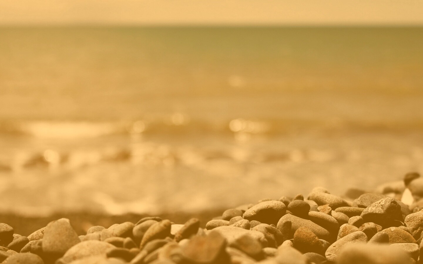 Пляж из гальки обои