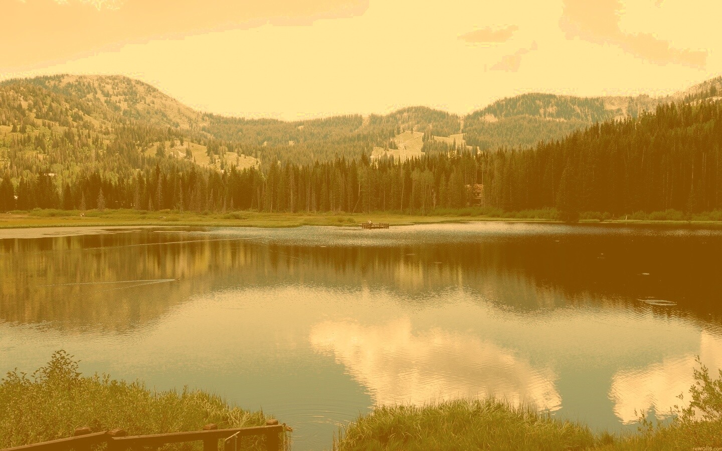 Горное озеро обои