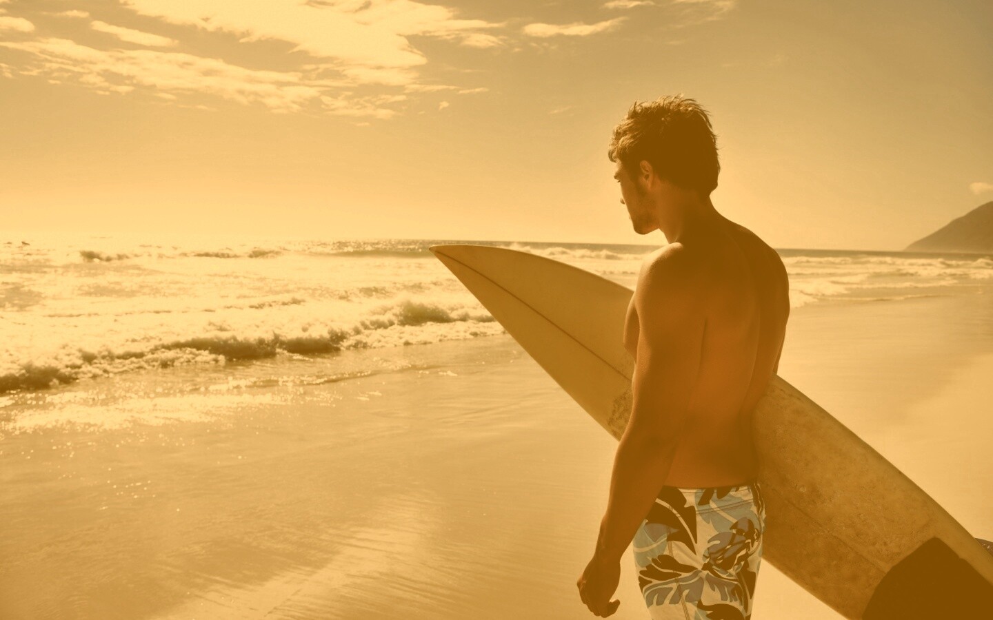 Собирается оседлать волну обои