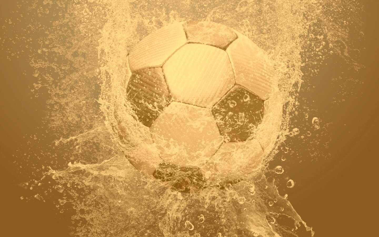 Футбольный мяч в воде обои