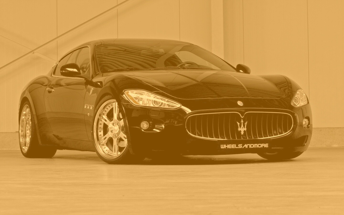 Черная мазерати Gran Turismo обои