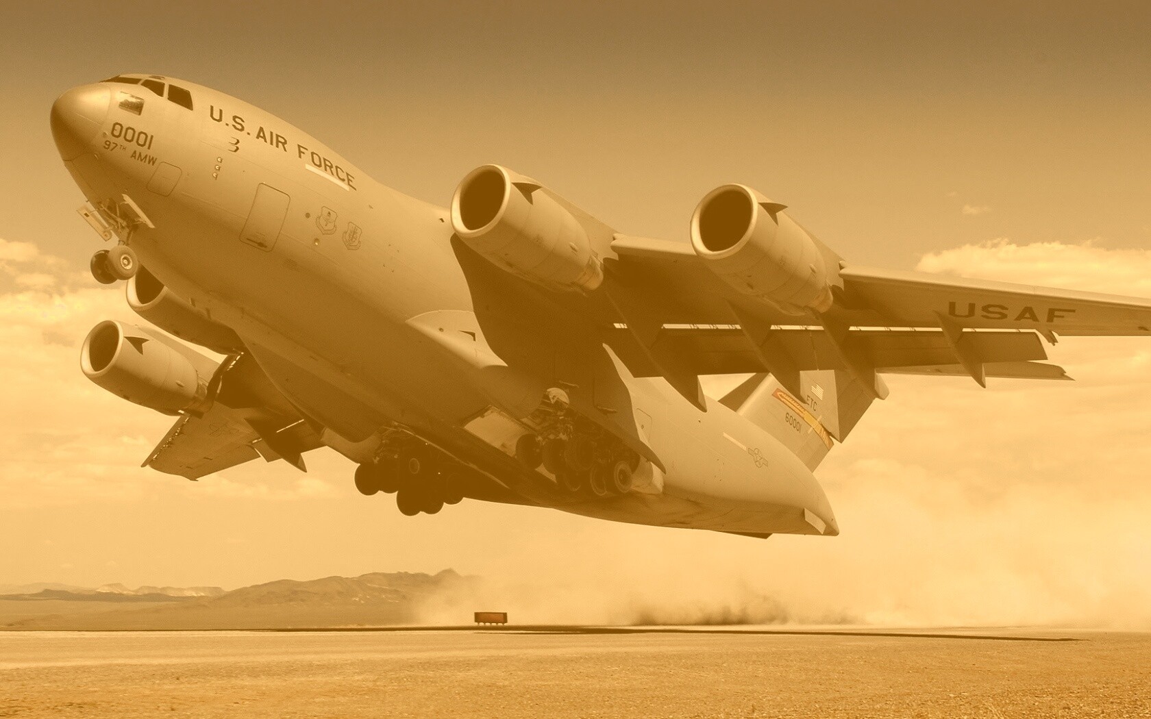 Транспортный самолет воздушных сил США обои