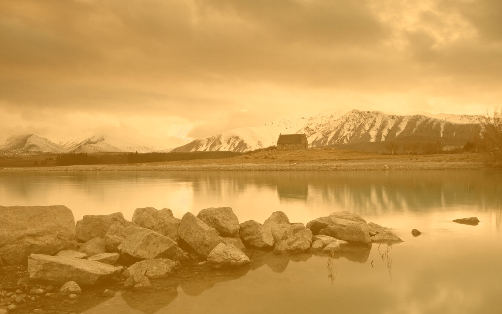 Домик на озере обои