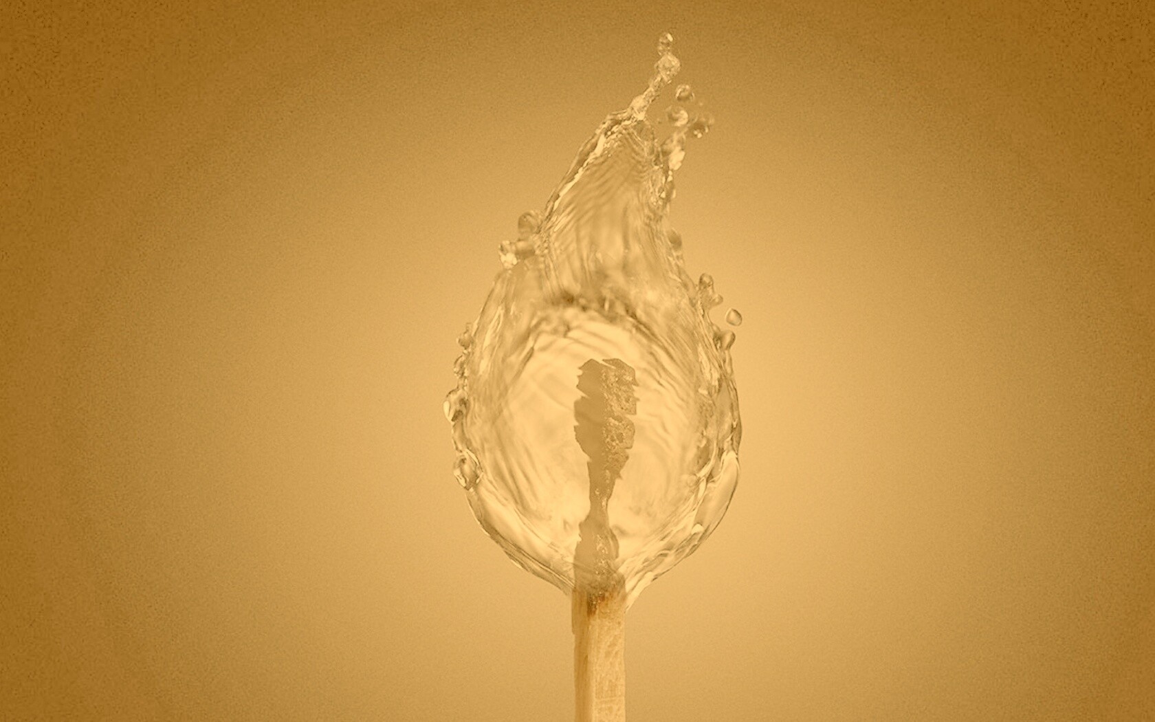 Водяное пламя спички обои