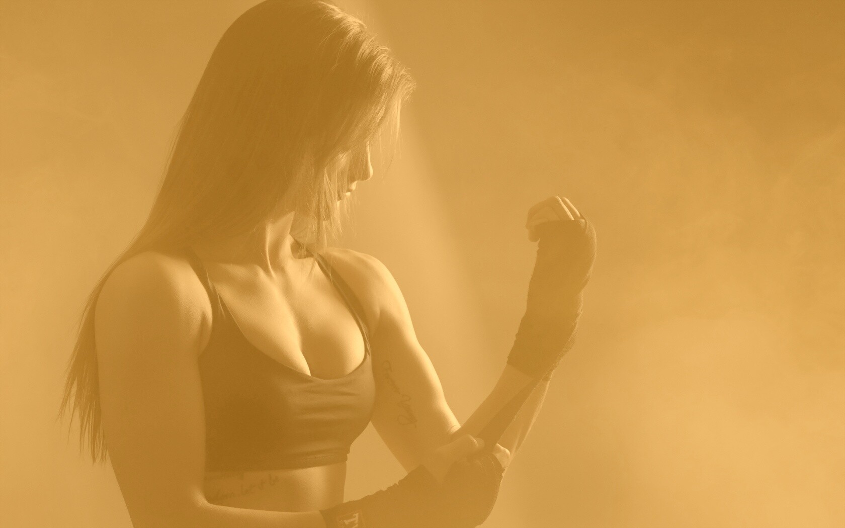 Спортивная девушка обои