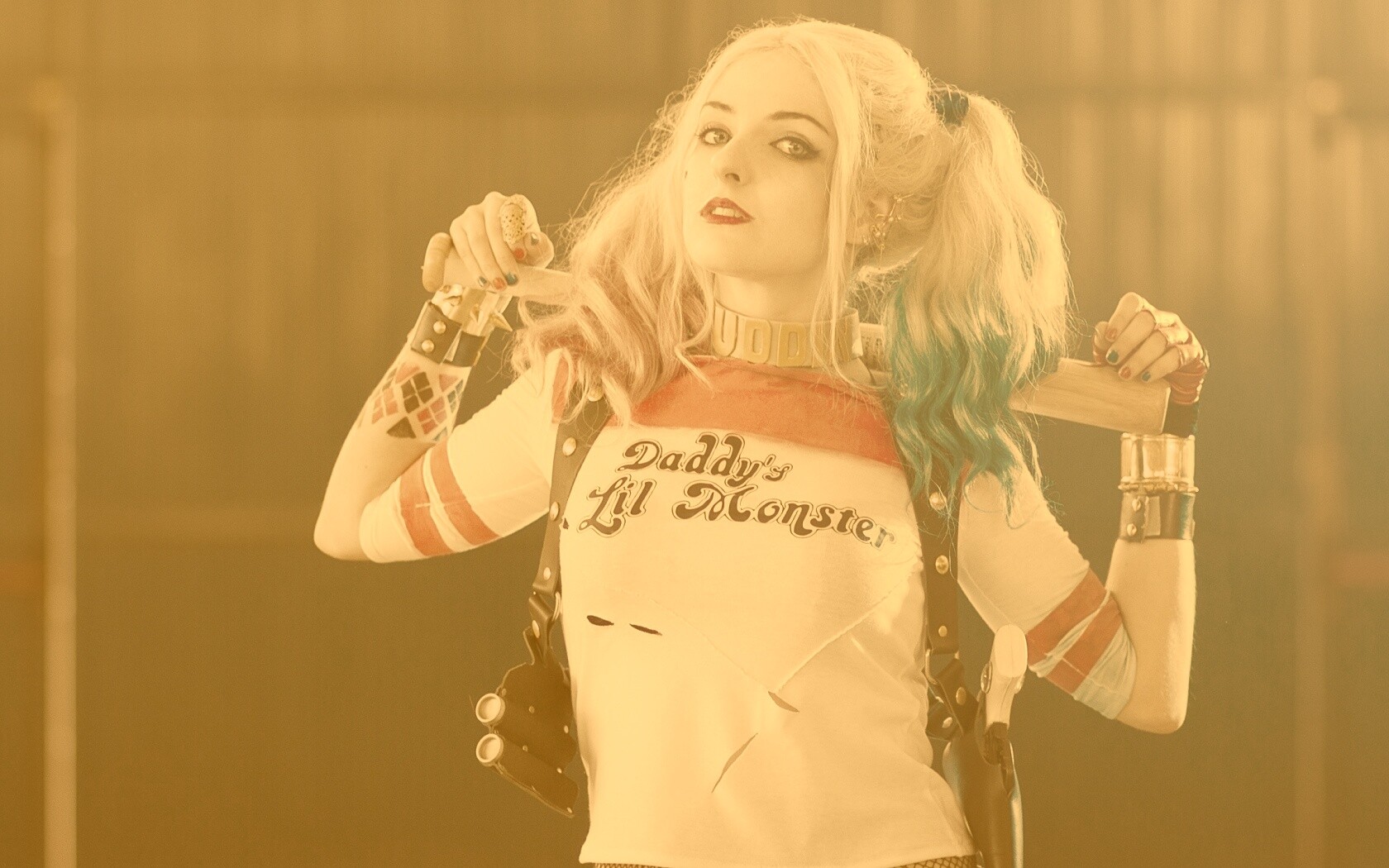 Daddy's lil monster обои