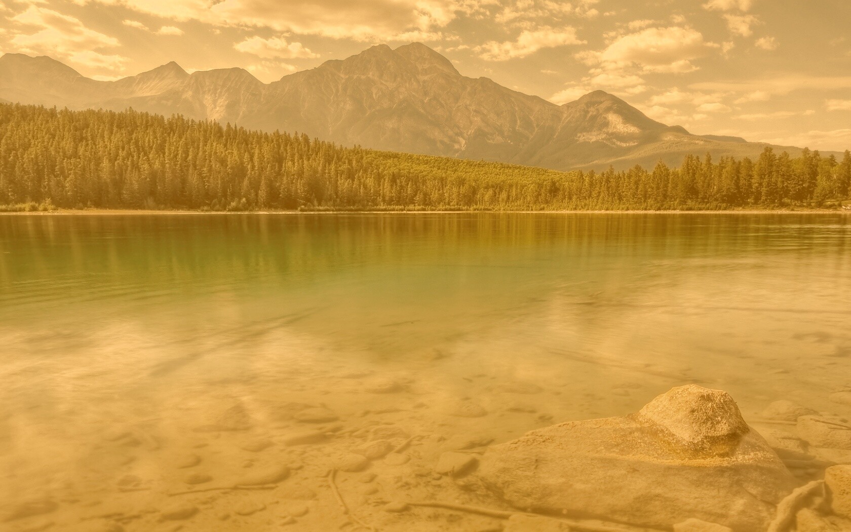 Зеленое озеро обои