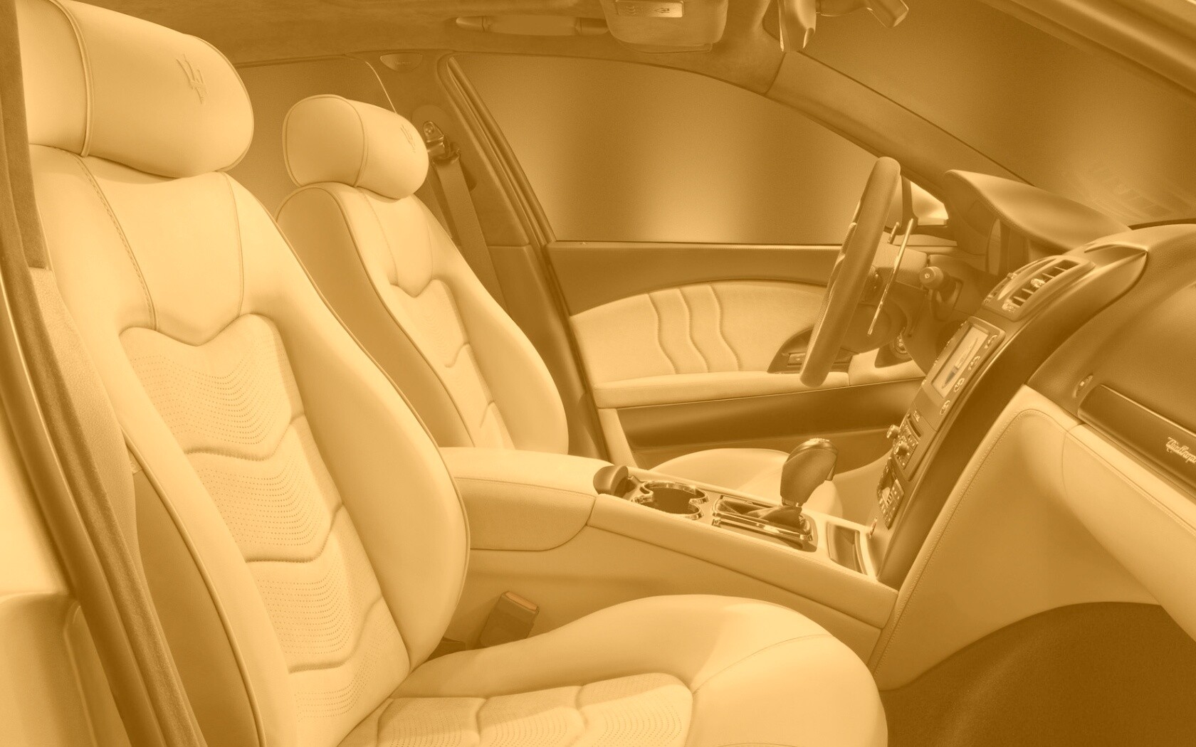 Салон Мазерати Quattroporte обои