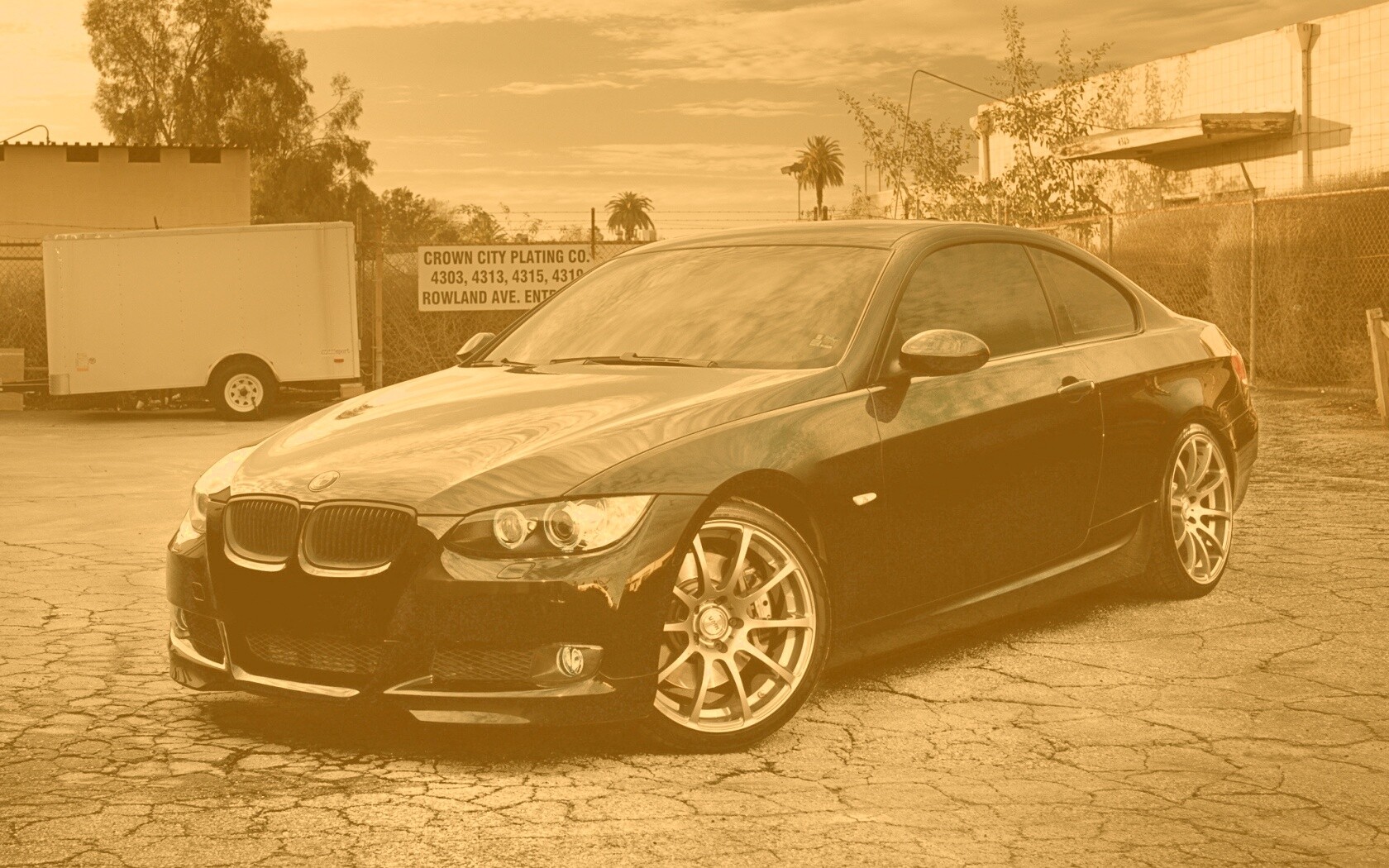 Чёрный БМВ обои