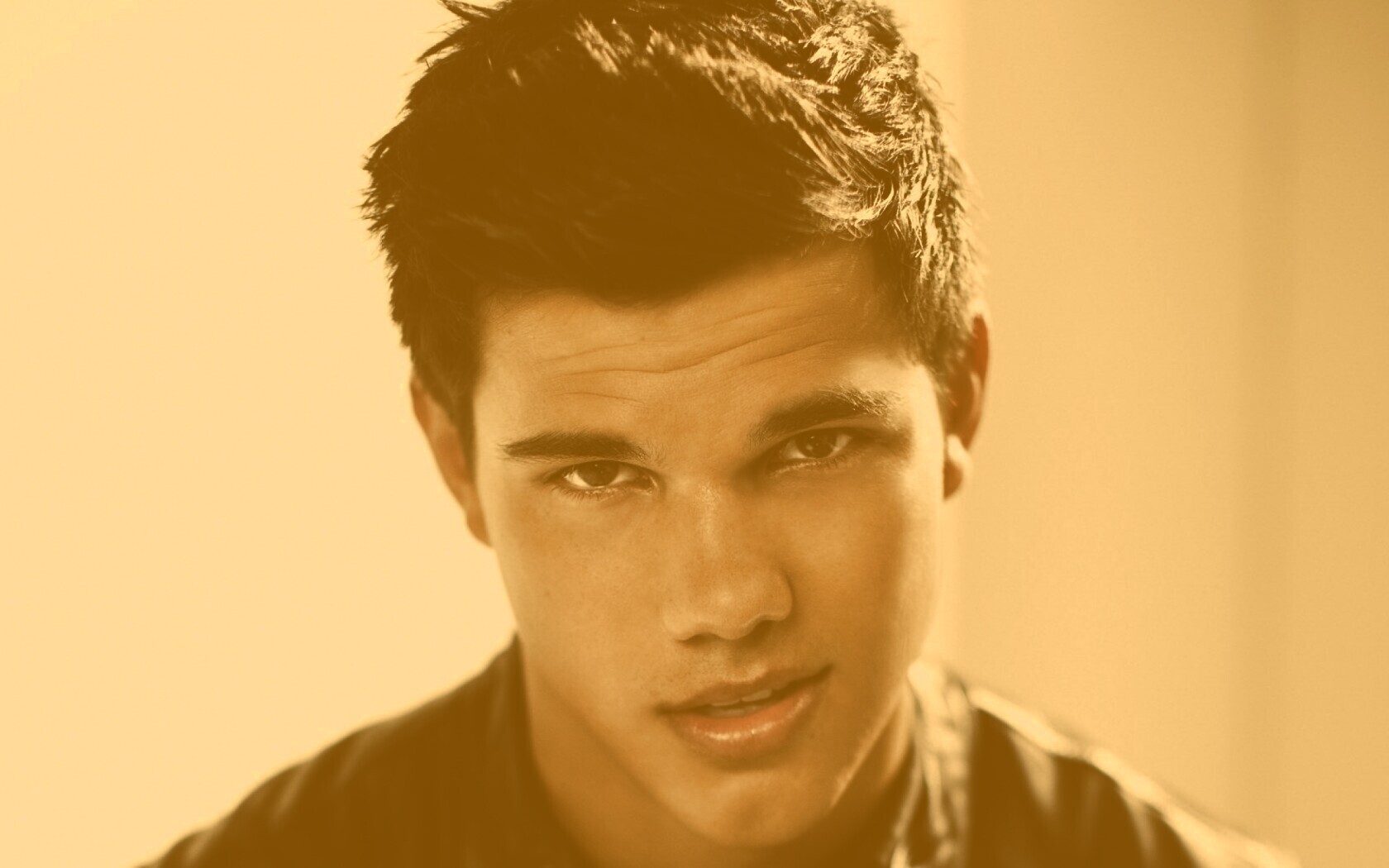 Тайлор Лотнер обои