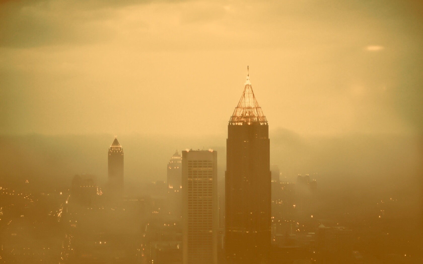 Небоскребы в тумане обои
