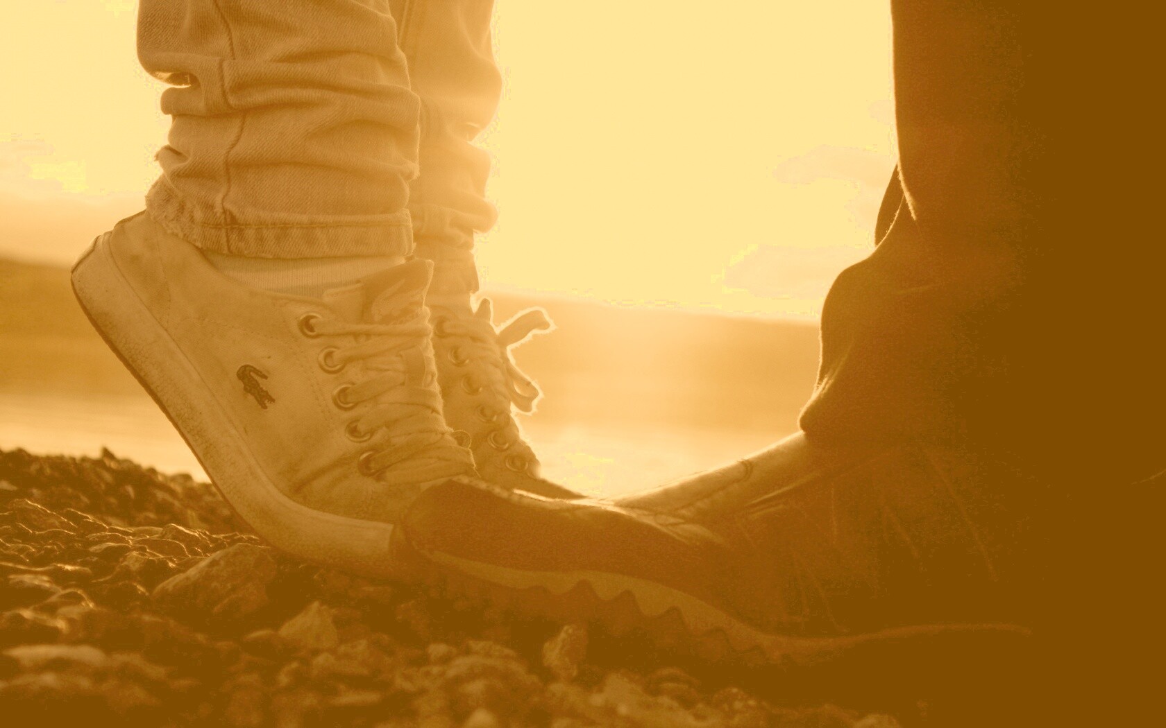 Поцелуй на цыпочках обои