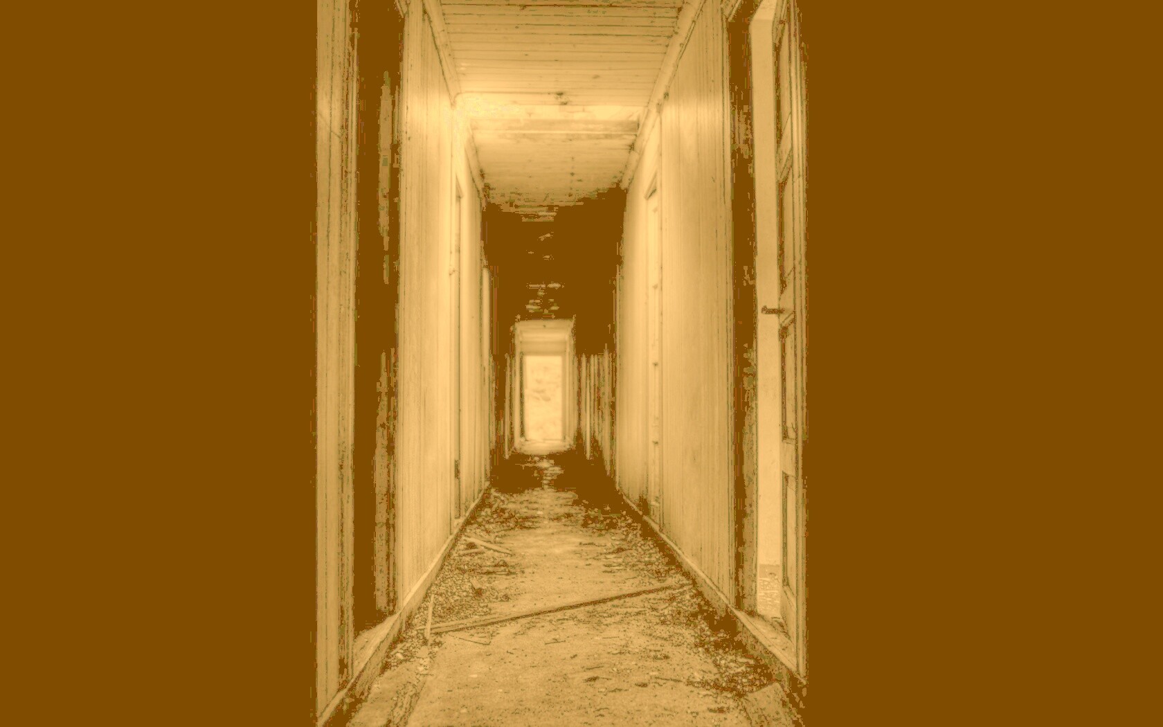 Страшный коридор обои